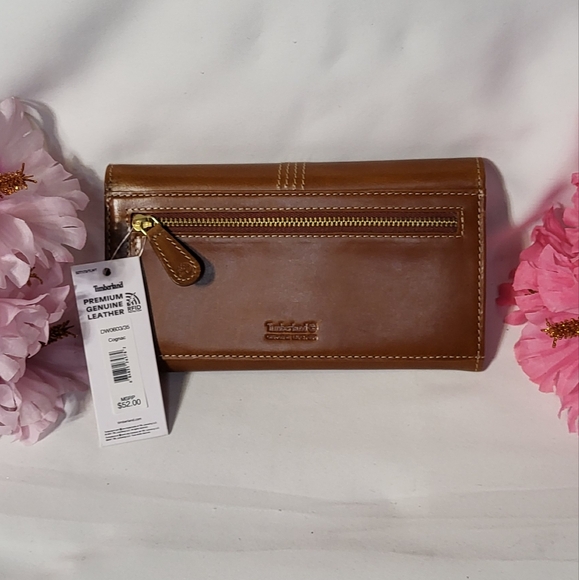 Timberland Women's RFID NWT Cognac/Brown Leather Flap Wallet Clutch Organizer - Picture 10 of 11